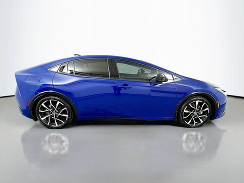 Certified 2025 Toyota Prius Plug-In Hybrid w/ Limited Premium Package FWD image 4