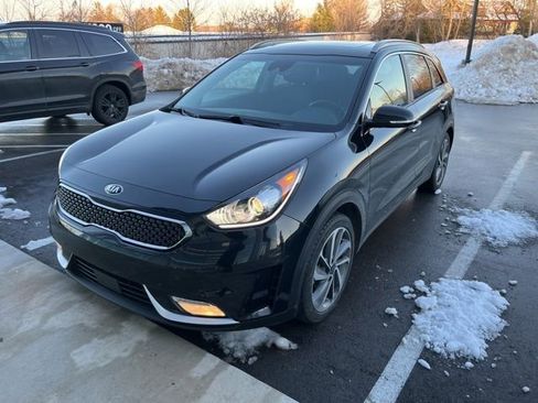 Used 2019 Kia Niro Touring image 4