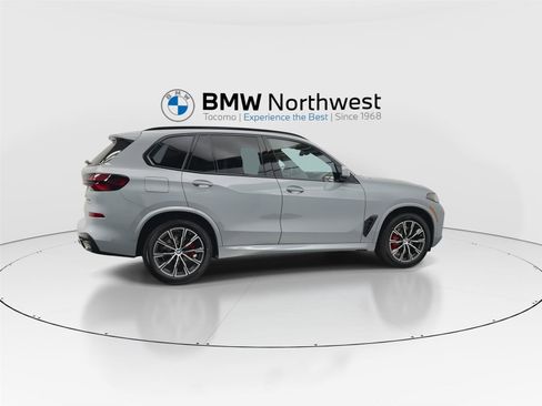 New 2026 BMW X5 xDrive40i w/ M Sport Package image 4