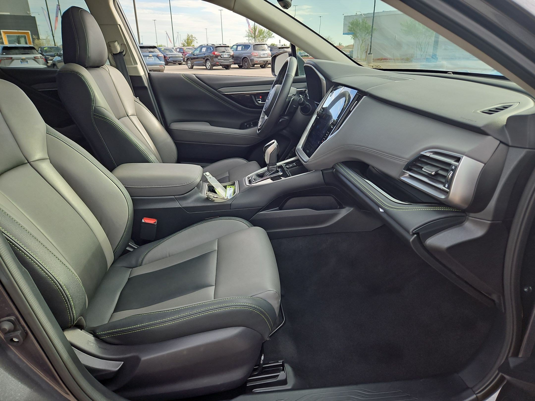 Used 2025 Subaru Outback Onyx Edition AWD/4WD image 30