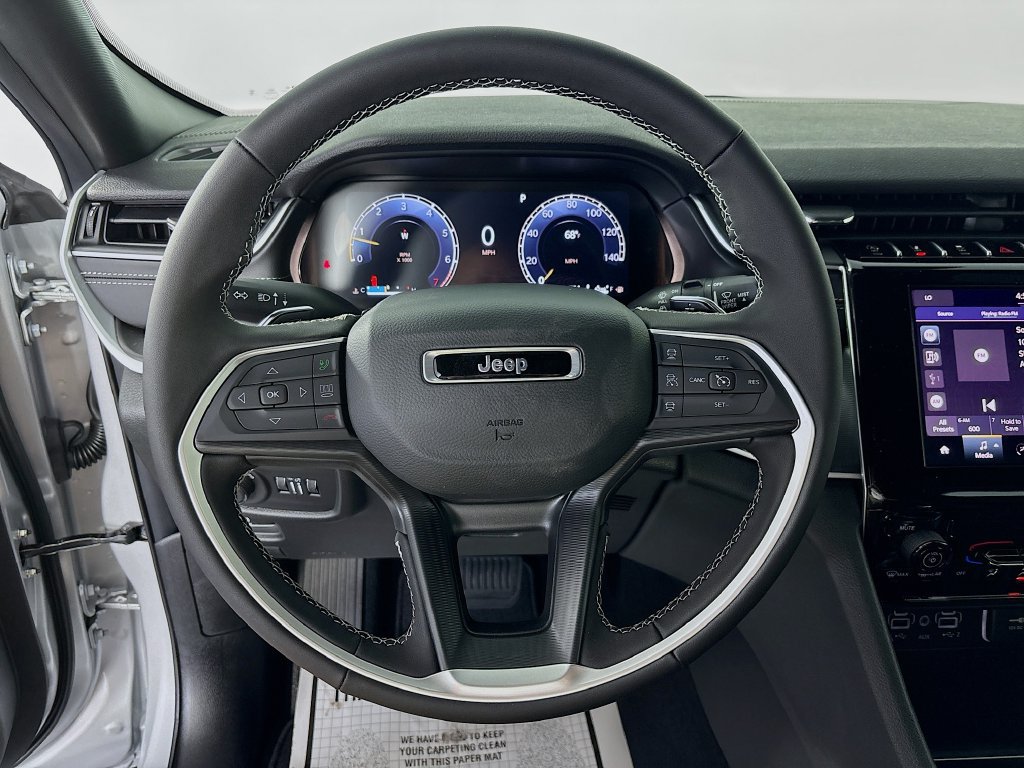 New 2026 Jeep Grand Cherokee Laredo AWD/4WD image 12