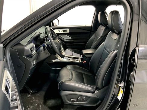 Used 2020 Ford Explorer ST w/ ST Street Pack AWD/4WD image 15