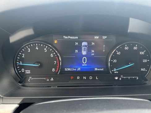 Used 2021 Ford Explorer XLT w/ Equipment Group 202A AWD/4WD image 26