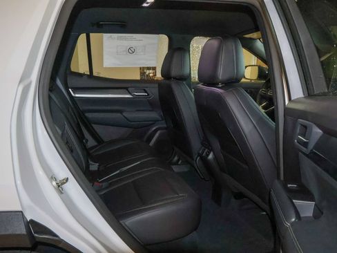 New 2027 GMC Terrain Elevation w/ Elevation Premium Package AWD/4WD image 40