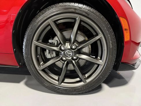 Used 2017 MAZDA MX-5 Miata RF Club RWD image 9