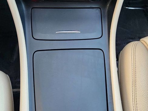 Used 2016 Mercedes-Benz GLA 250 image 32