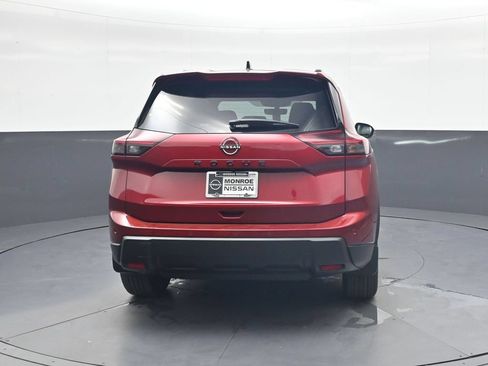 Certified 2026 Nissan Rogue Dark Armor FWD image 8