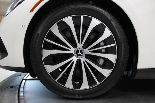 Used 2023 Mercedes-Benz EQE 350+ Sedan image 29