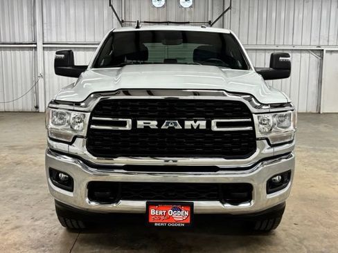 Used 2024 RAM 2500 Big Horn AWD/4WD image 2