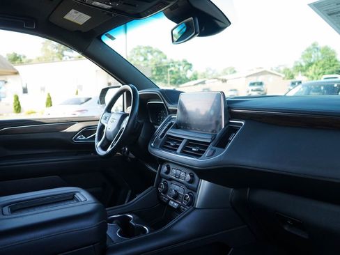 Used 2023 Chevrolet Suburban Premier AWD/4WD image 13