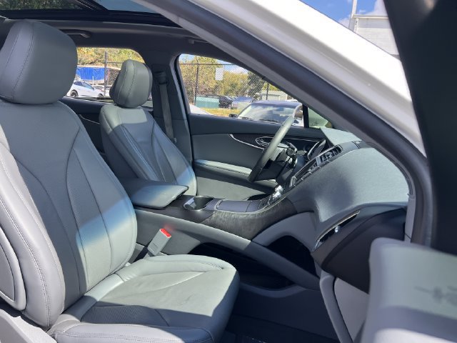 Used 2020 Lincoln Nautilus Reserve FWD image 31