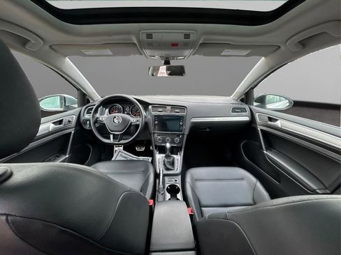 Used 2018 Volkswagen Golf Alltrack SE image 25