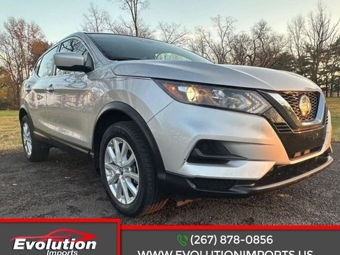 Used 2022 Nissan Rogue Sport S image 1