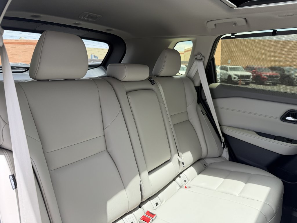 Used 2024 Nissan Rogue SL w/ SL Premium Package AWD/4WD image 41