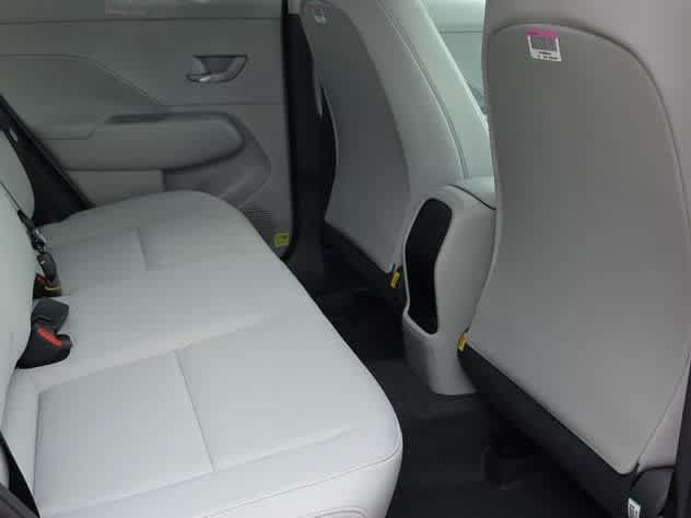 New 2027 Hyundai Kona SE FWD image 21