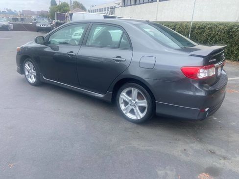 Used 2013 Toyota Corolla S w/ Premium Pkg FWD image 3