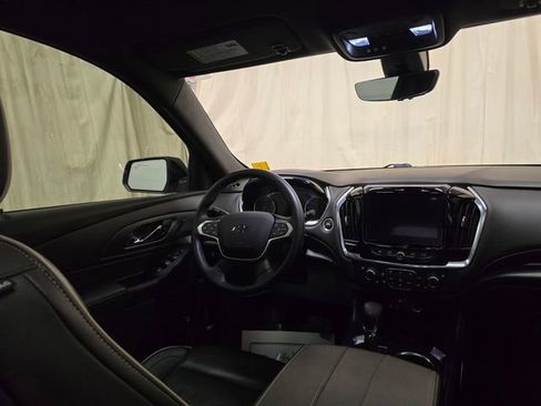 Used 2023 Chevrolet Traverse Premier w/ Redline Edition AWD/4WD image 38