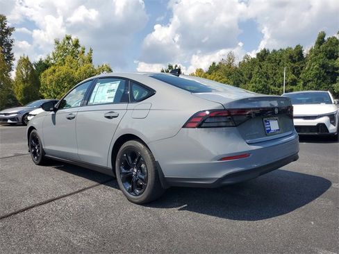 New 2025 Honda Accord SE image 6