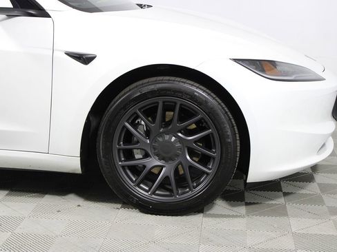 Used 2025 Tesla Model 3 Long Range RWD image 15