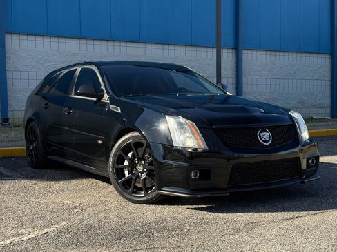 Used 2014 Cadillac CTS V image 3