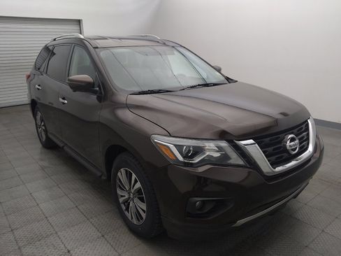 Used 2019 Nissan Pathfinder SL FWD image 13