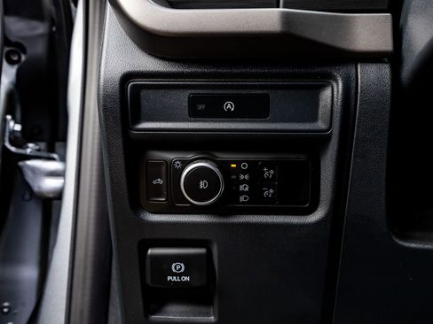 Used 2025 Ford F150 XL w/ Equipment Group 103A High image 18