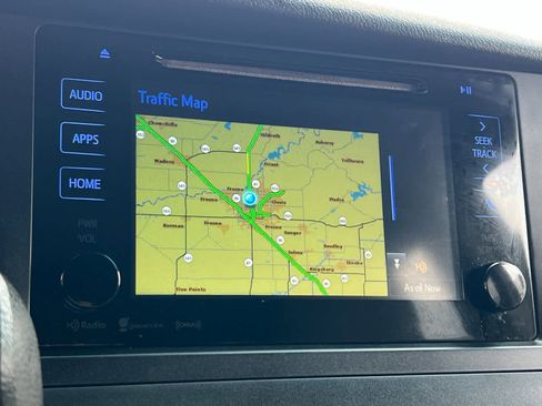 Used 2017 Toyota Sienna LE image 20