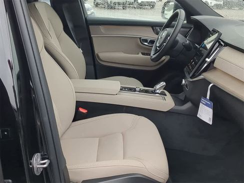Certified 2026 Volvo XC90 B6 Plus w/ Protection Package Premier image 20