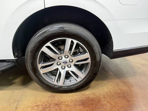 Used 2024 Ford Expedition Limited AWD/4WD image 90