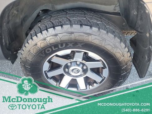 Used 2019 Toyota 4Runner TRD Off-Road image 30