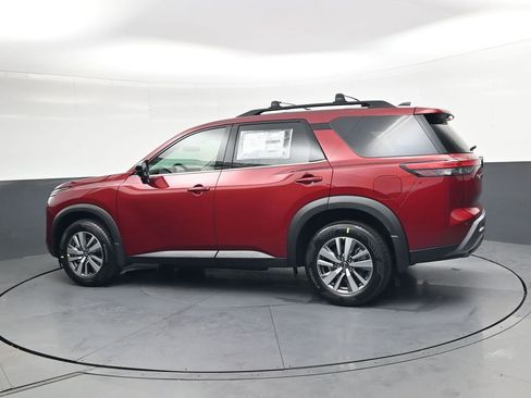 New 2026 Nissan Pathfinder SL image 6