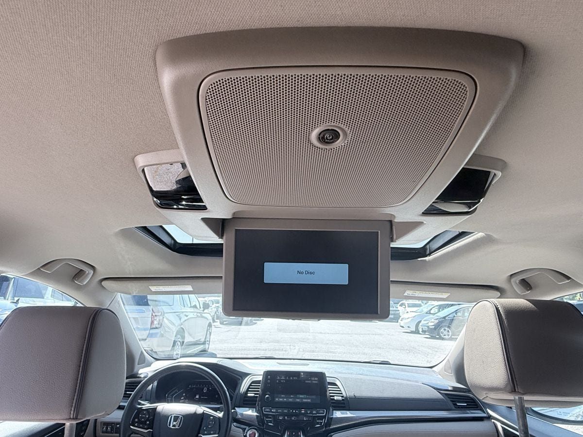 Used 2021 Honda Odyssey Elite image 17