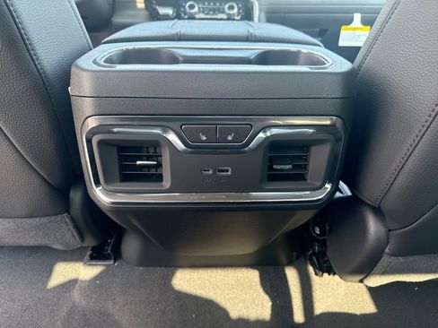 New 2026 GMC Sierra 2500 Denali w/ Denali Reserve Package AWD/4WD image 22