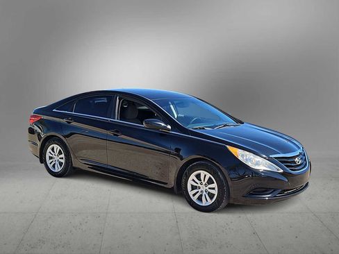 Used 2012 Hyundai Sonata GLS image 2