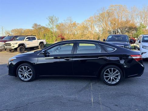 Used 2014 Toyota Avalon XLE Touring FWD image 8