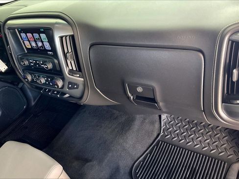 Used 2017 Chevrolet Silverado 1500 LTZ AWD/4WD image 22
