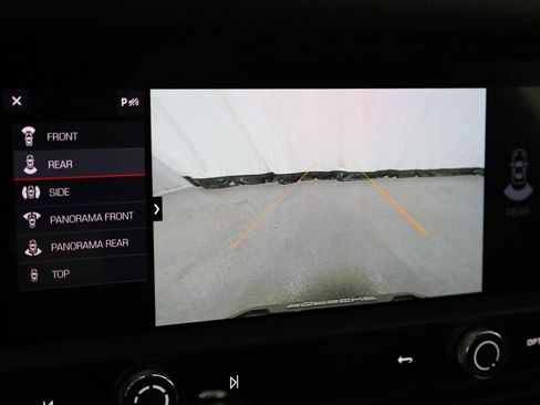 Certified 2026 Porsche Macan AWD/4WD image 34
