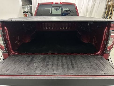 Used 2018 GMC Sierra 1500 SLT w/ SLT Premium Package image 23