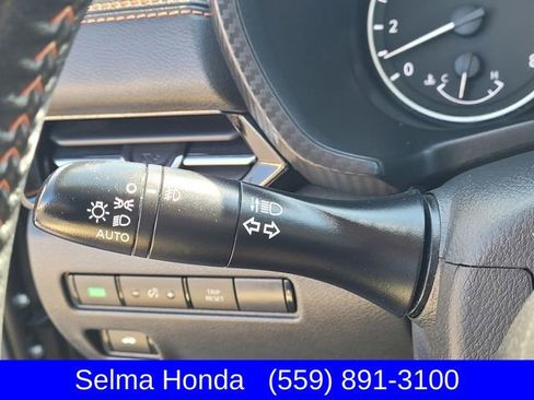 Used 2022 Nissan Sentra SR w/ Lighting Package image 16