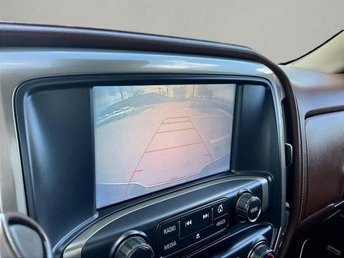 Used 2019 Chevrolet Silverado 2500 High Country w/ Duramax Plus Package AWD/4WD image 21