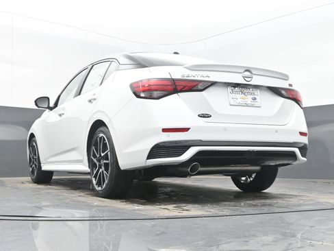 New 2025 Nissan Sentra SR w/ SR Premium Package image 27