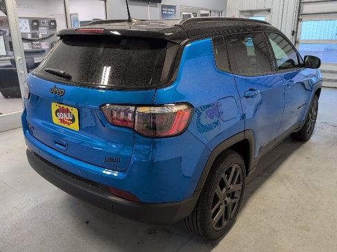 New 2026 Jeep Compass Limited image 5