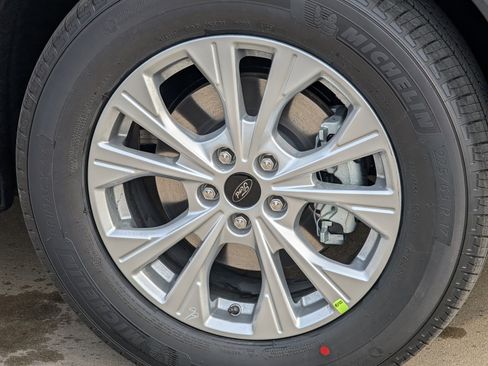 New 2026 Ford Escape Active image 9