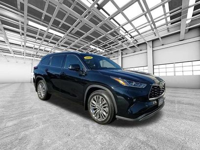 Used 2024 Toyota Highlander Platinum