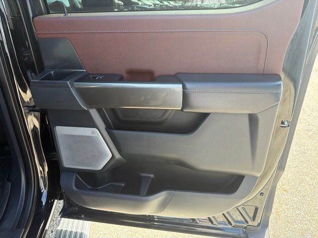 Used 2021 Ford F150 Lariat w/ Equipment Group 502A High AWD/4WD image 17