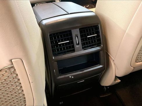 Used 2017 Mercedes-Benz GLE 350 w/ Premium 1 Package image 35