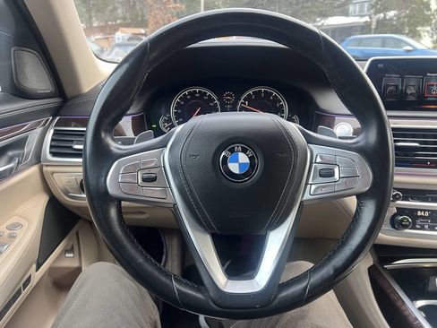 Used 2016 BMW 750i xDrive image 27