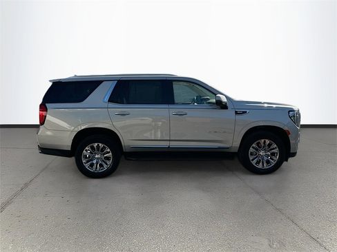 Used 2021 GMC Yukon Denali image 8