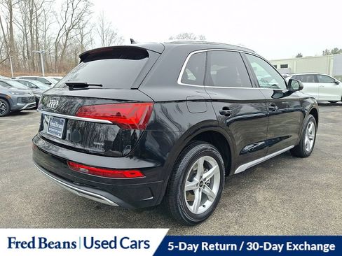 Used 2023 Audi Q5 2.0T Premium w/ Convenience Package image 6