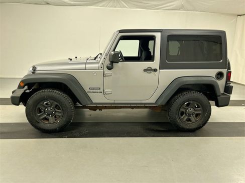 Used 2015 Jeep Wrangler Sport image 6